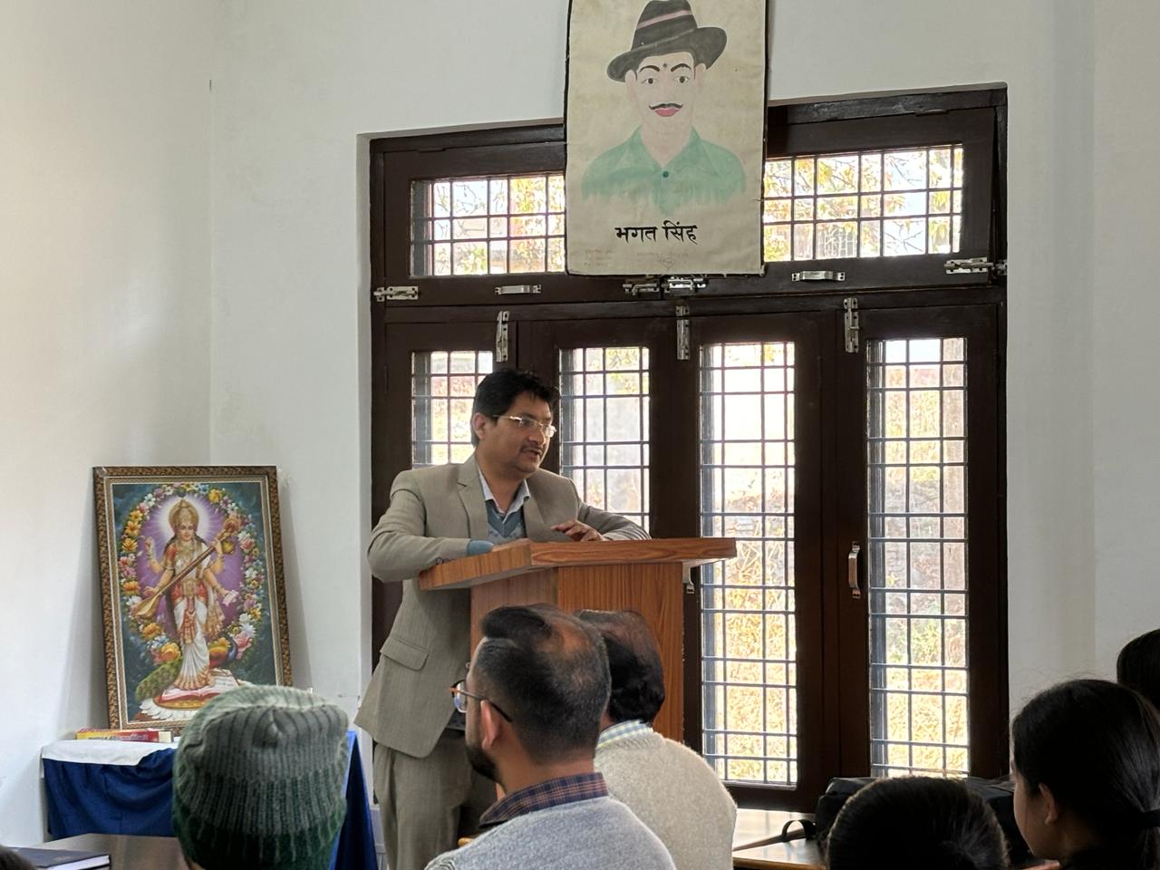 ईडीपी कार्यक्रम के तीसरे दिन प्रतिभागियों ने सीखे आइडिया जेनरेशन के तरीके